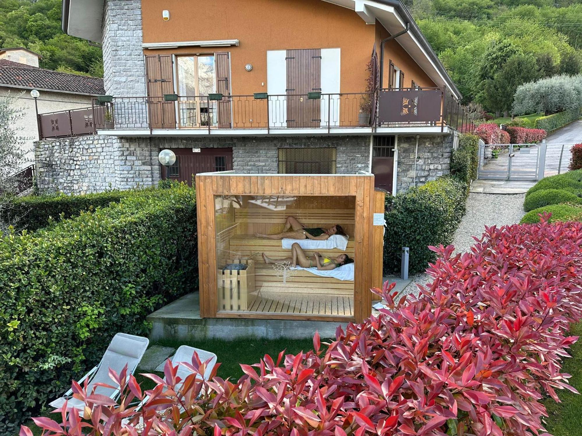 Bellagio Village- 4 Apartments By The Lake - Seasonal Warm Pool And Sauna Oliveto Lario Exterior foto