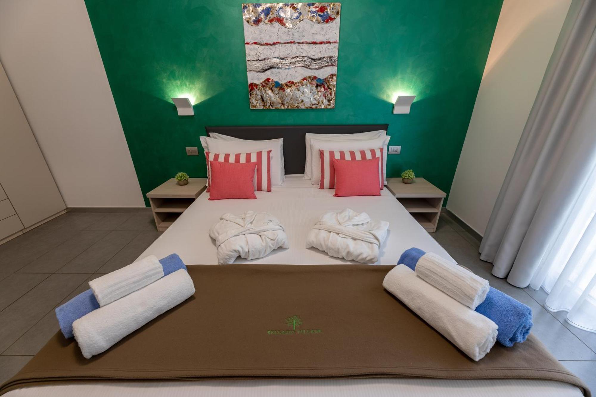 Bellagio Village- 4 Apartments By The Lake - Seasonal Warm Pool And Sauna Oliveto Lario Exterior foto