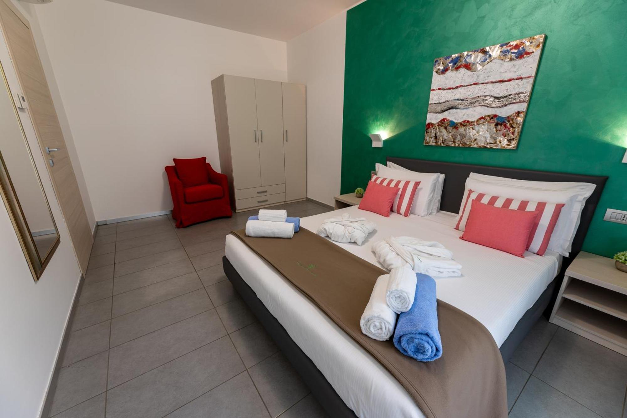 Bellagio Village- 4 Apartments By The Lake - Seasonal Warm Pool And Sauna Oliveto Lario Exterior foto