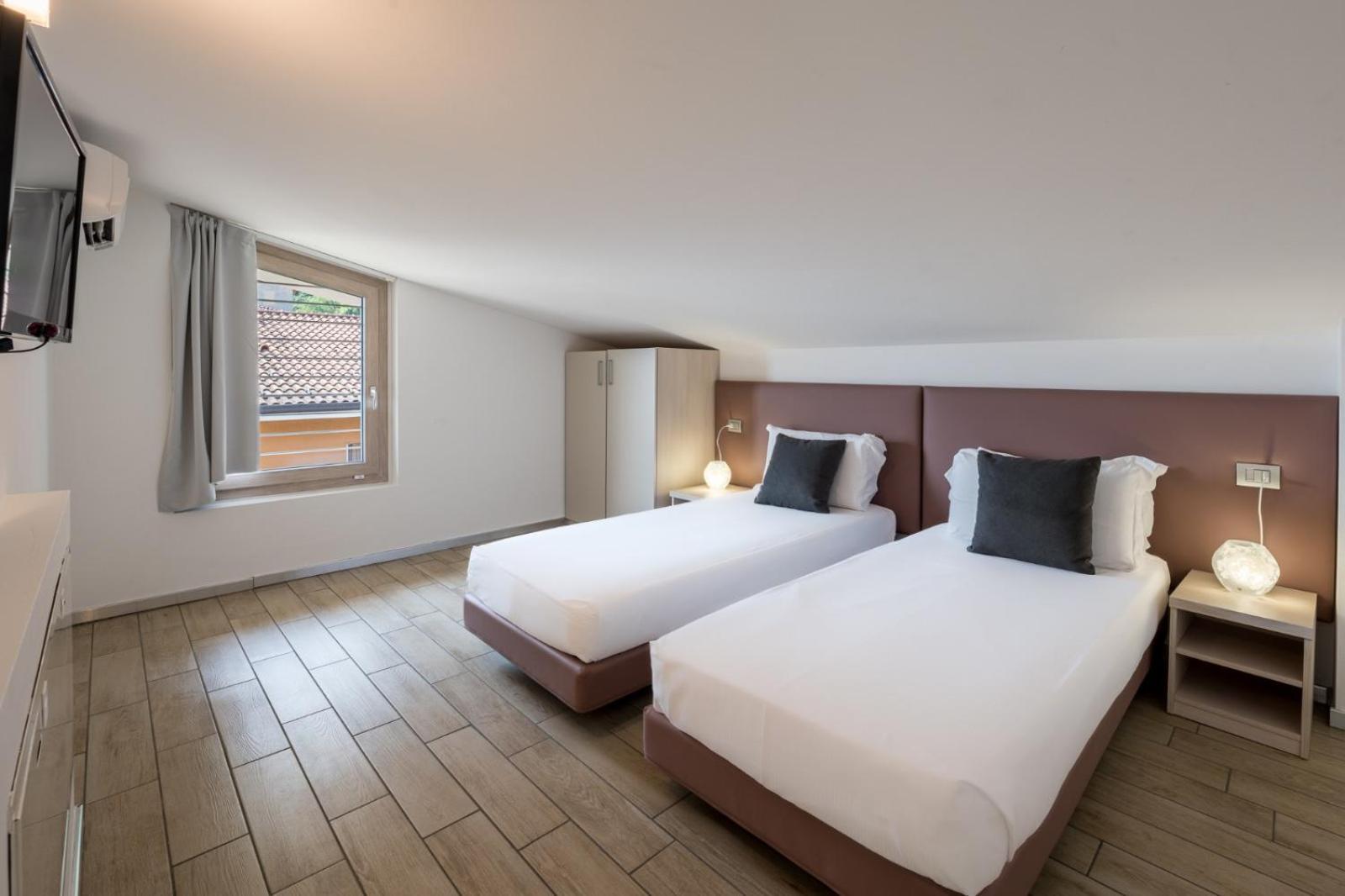 Bellagio Village- 4 Apartments By The Lake - Seasonal Warm Pool And Sauna Oliveto Lario Zimmer foto
